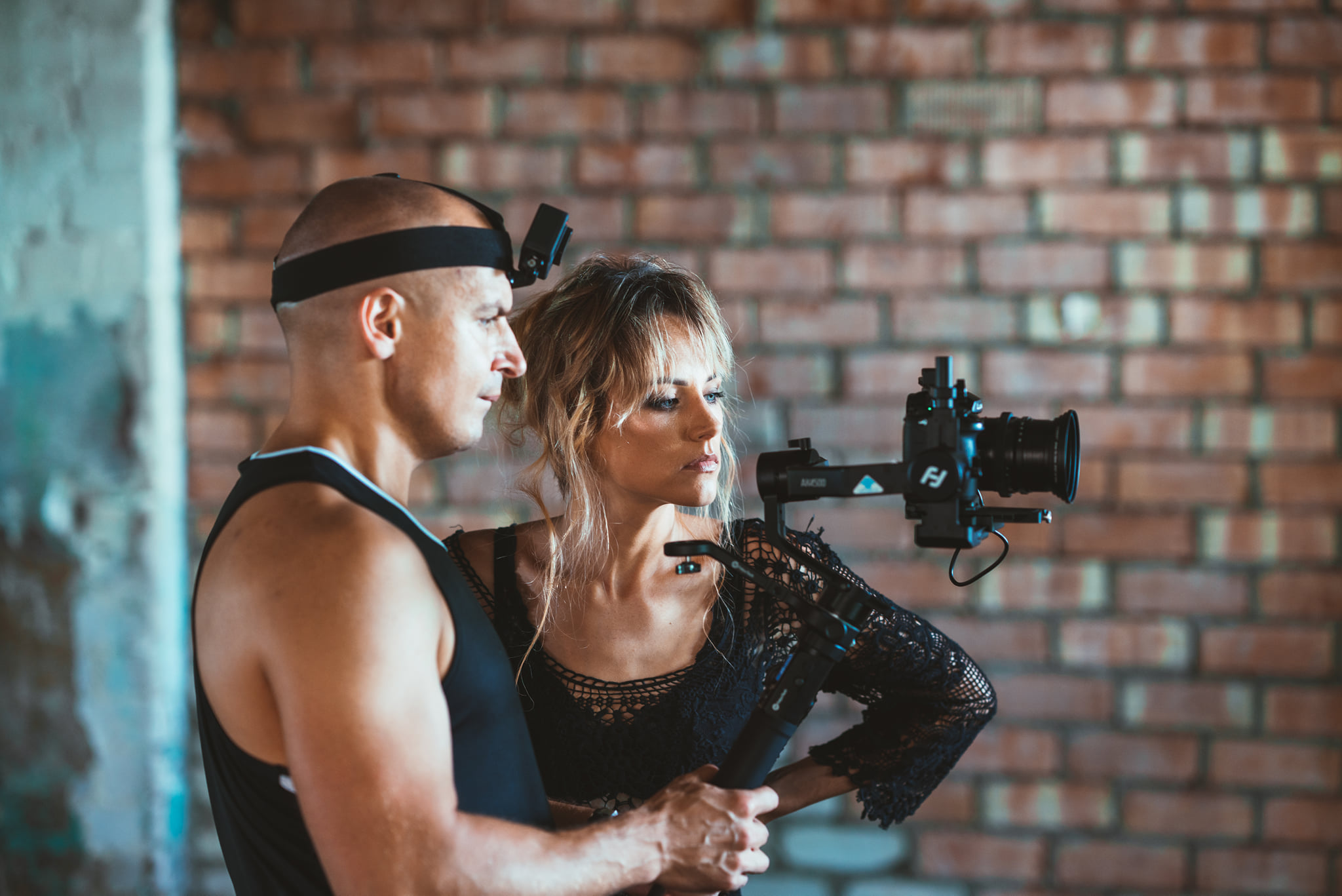 Kaip tinkamai apšviesti reklaminį video ir kodėl tai svarbu?